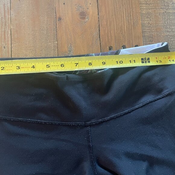 LULULEMON Cropped Active Pants - Picture 7 of 7